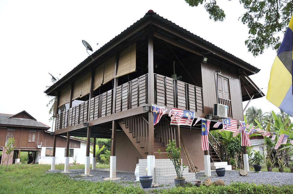 Kejora Homestay Kangar Exterior photo